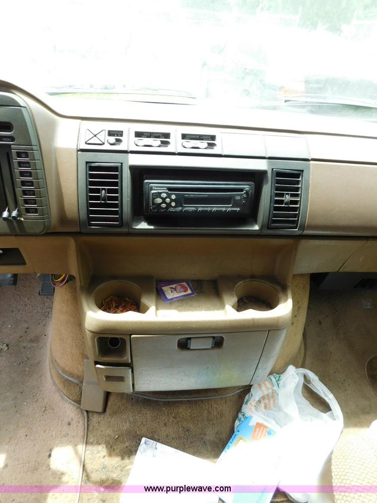 image for item L5903 1994 Chevrolet Astro Extended van