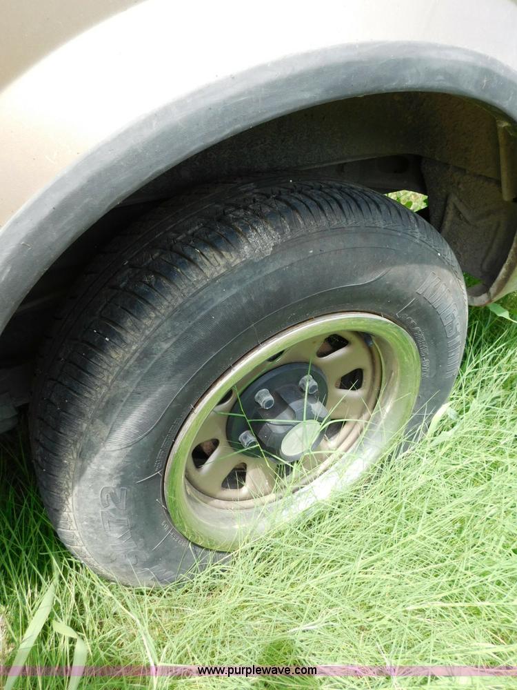 image for item L5903 1994 Chevrolet Astro Extended van