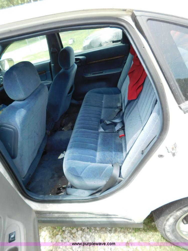 image for item L5904 2001 Chevrolet Impala