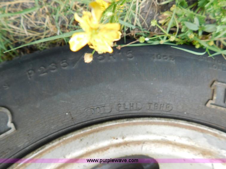 image for item L5905 2001 Chevrolet Blazer SUV