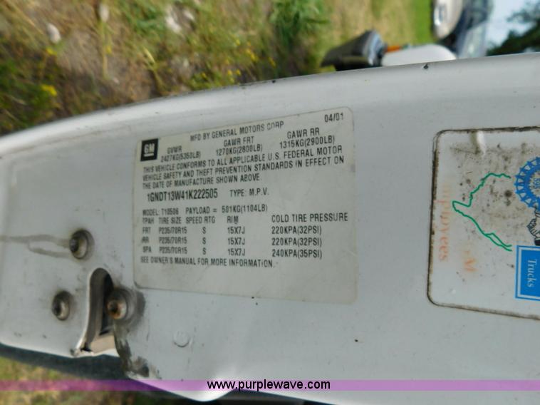 image for item L5905 2001 Chevrolet Blazer SUV