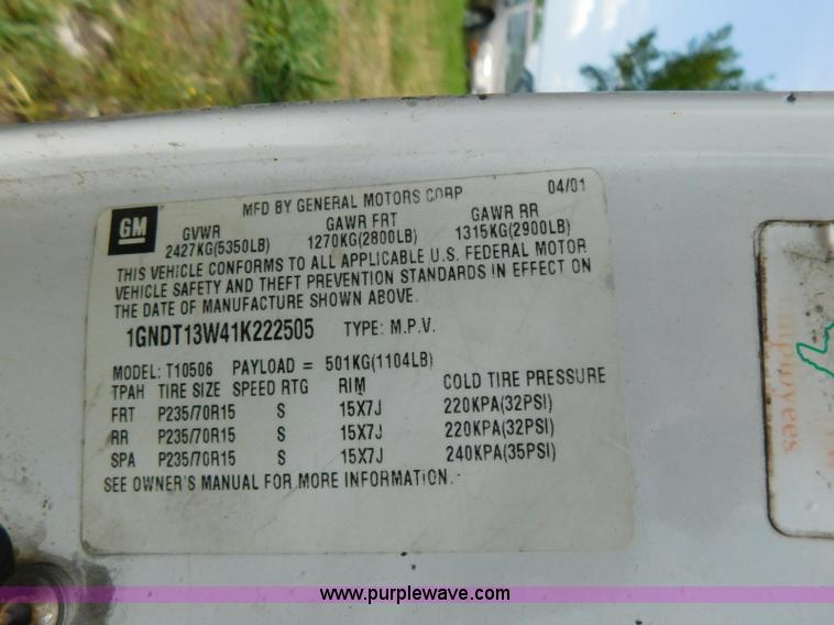 image for item L5905 2001 Chevrolet Blazer SUV