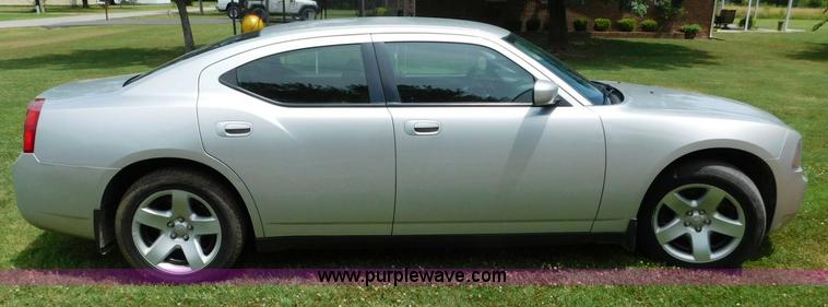 image for item L5906 2010 Dodge Charger