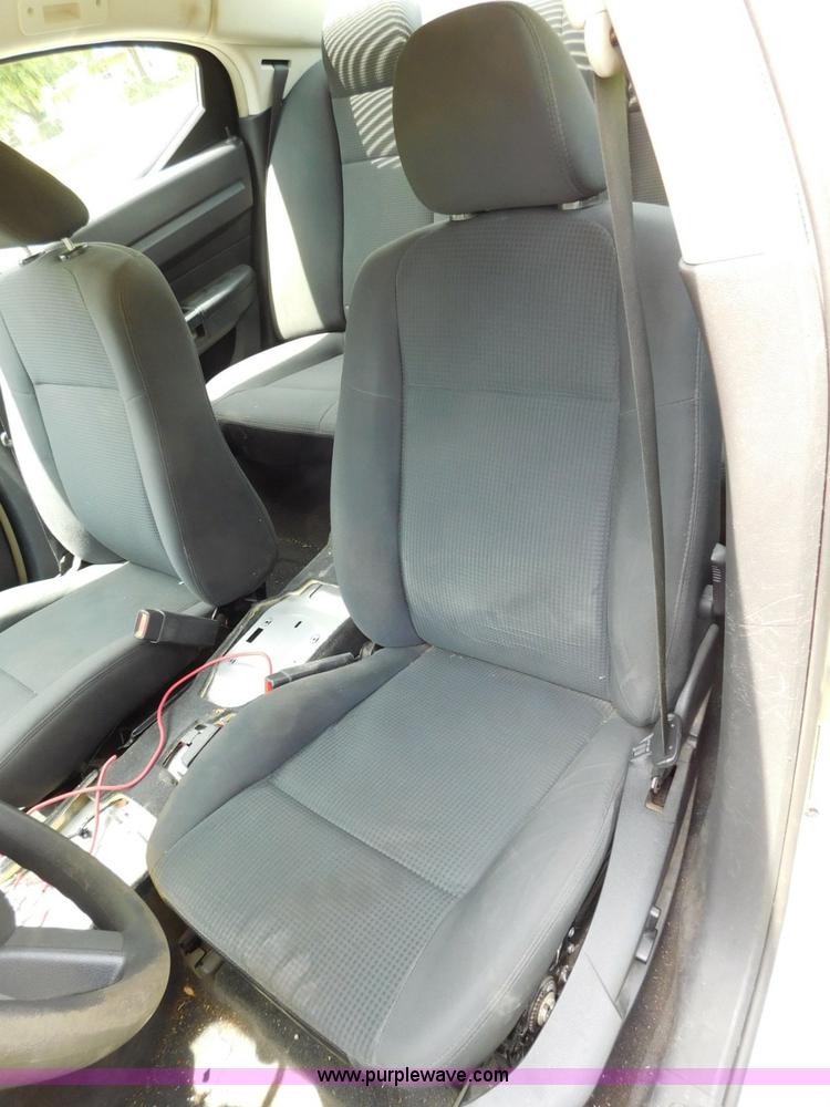 image for item L5906 2010 Dodge Charger