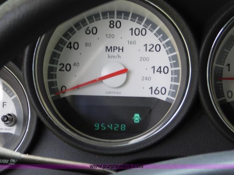 image for item L5906 2010 Dodge Charger