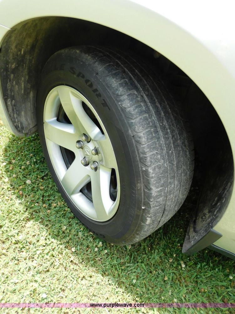 image for item L5906 2010 Dodge Charger