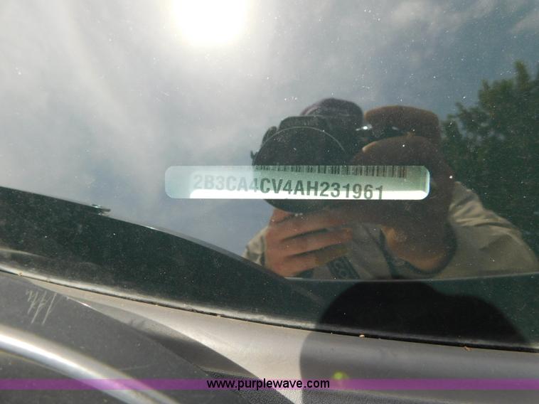 image for item L5906 2010 Dodge Charger