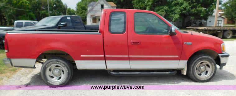 image for item L5908 1997 Ford F150 pickup truck
