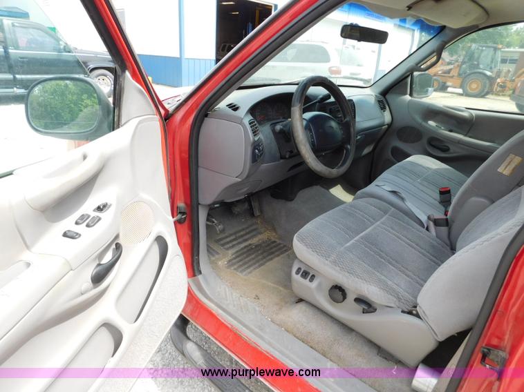 image for item L5908 1997 Ford F150 pickup truck