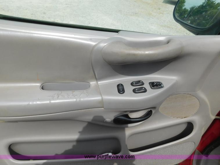 image for item L5908 1997 Ford F150 pickup truck