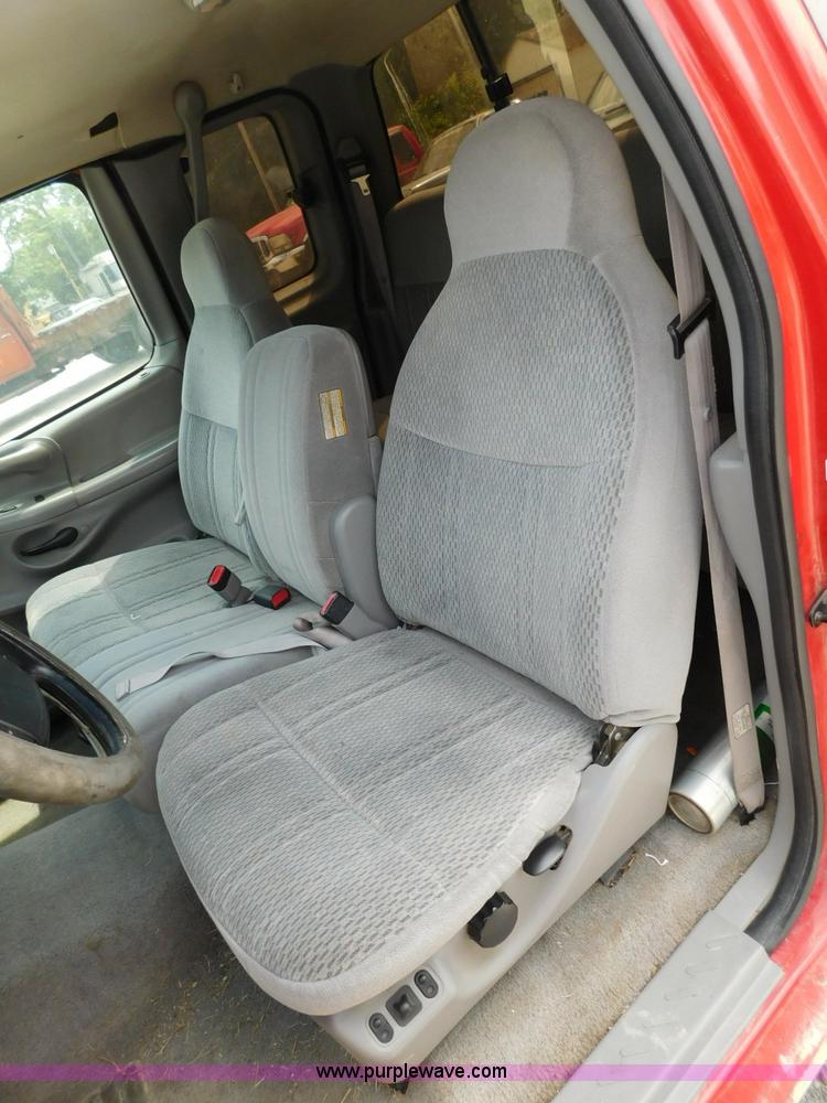 image for item L5908 1997 Ford F150 pickup truck