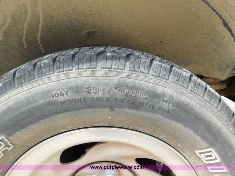 image for item L5908 1997 Ford F150 pickup truck