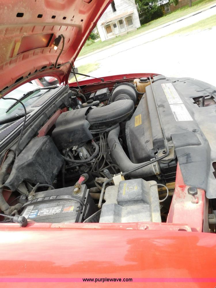 image for item L5908 1997 Ford F150 pickup truck