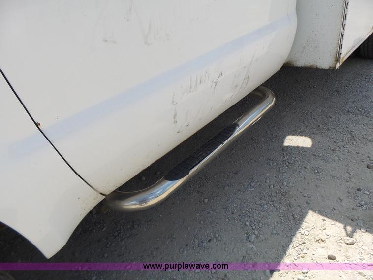 image for item L6114 2004 Ford F450 service truck