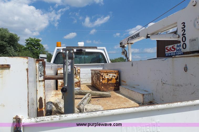 image for item L6114 2004 Ford F450 service truck