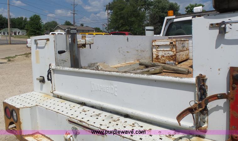 image for item L6114 2004 Ford F450 service truck