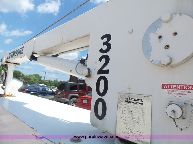 image for item L6114 2004 Ford F450 service truck