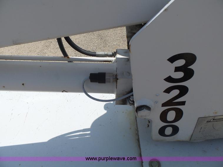 image for item L6114 2004 Ford F450 service truck