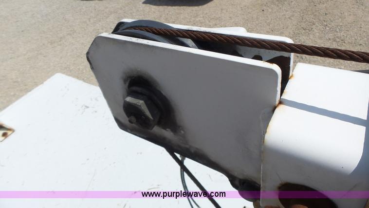 image for item L6114 2004 Ford F450 service truck