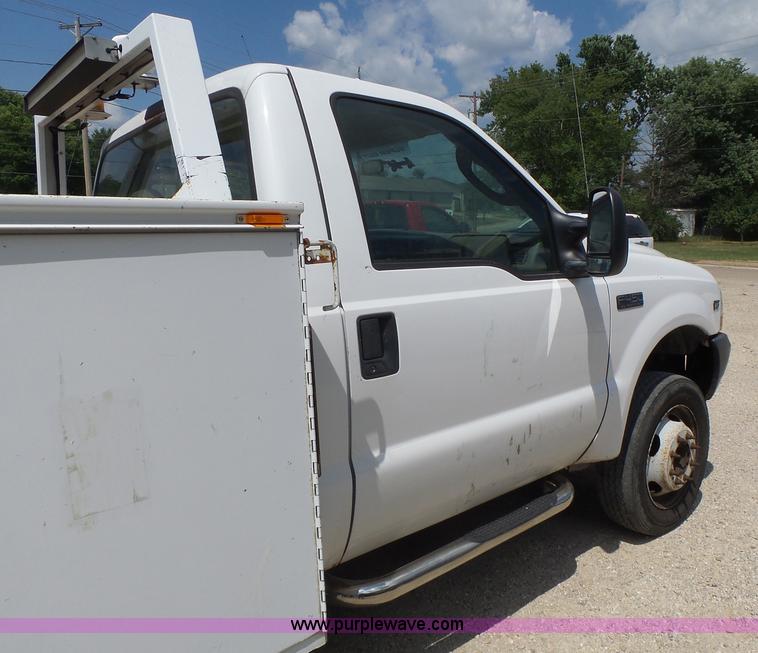image for item L6114 2004 Ford F450 service truck