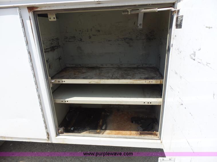 image for item L6114 2004 Ford F450 service truck