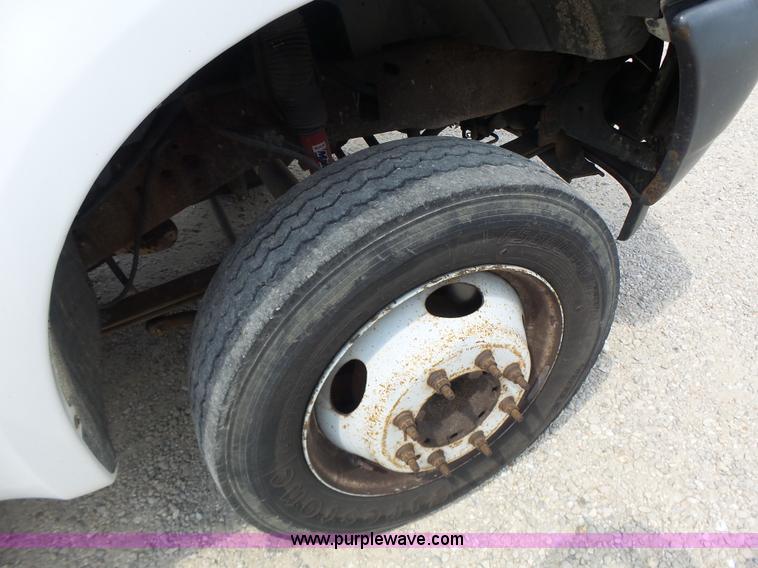 image for item L6114 2004 Ford F450 service truck