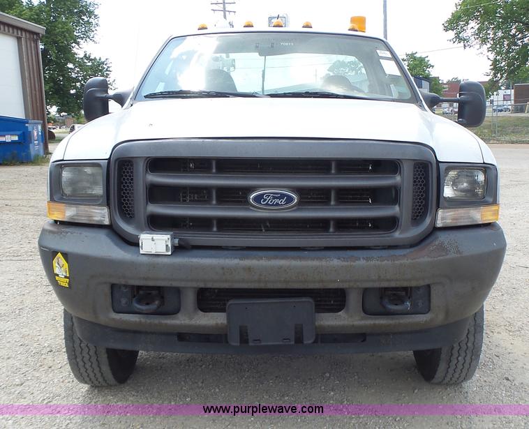 image for item L6114 2004 Ford F450 service truck