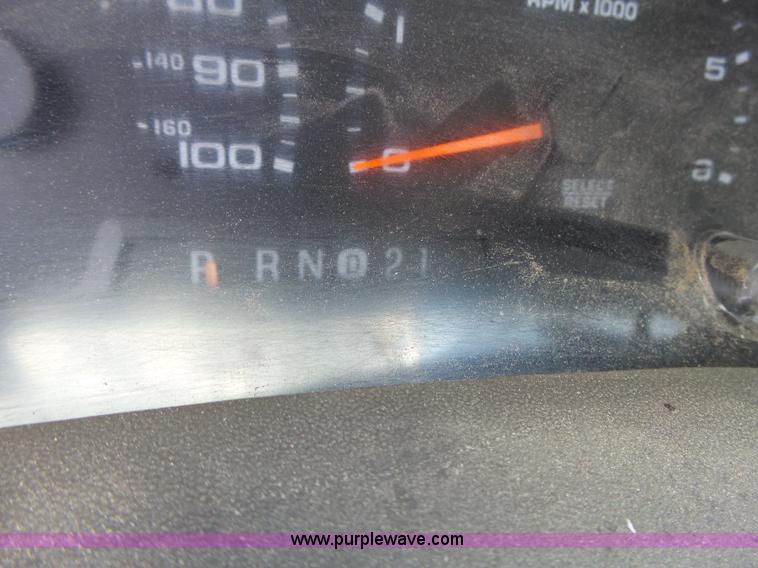 image for item L6114 2004 Ford F450 service truck