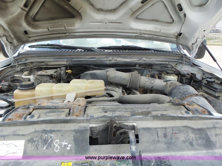 image for item L6114 2004 Ford F450 service truck