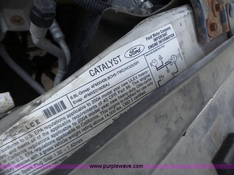 image for item L6114 2004 Ford F450 service truck