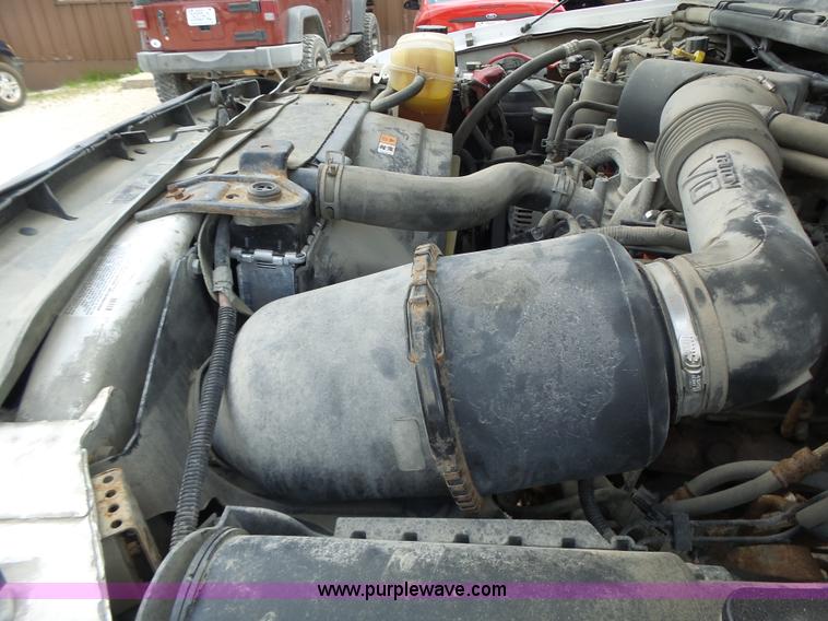 image for item L6114 2004 Ford F450 service truck