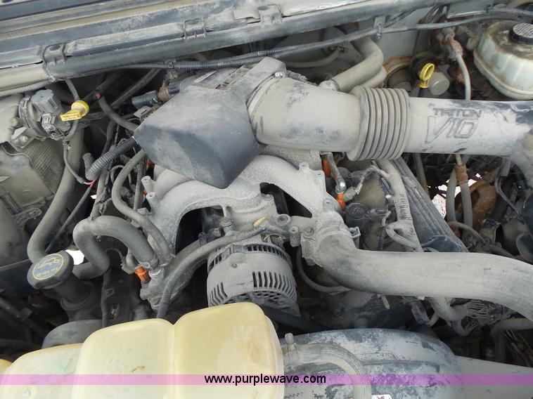 image for item L6114 2004 Ford F450 service truck