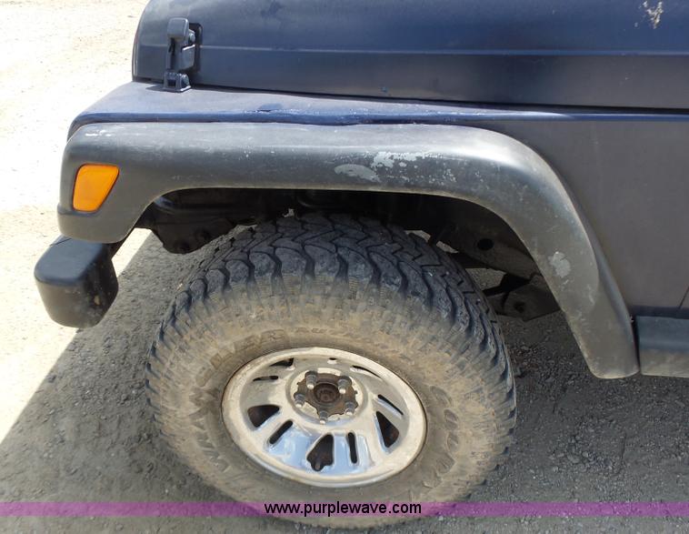 image for item L6115 1997 Jeep Wrangler SUV