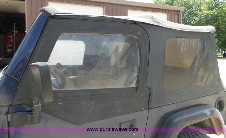 image for item L6115 1997 Jeep Wrangler SUV