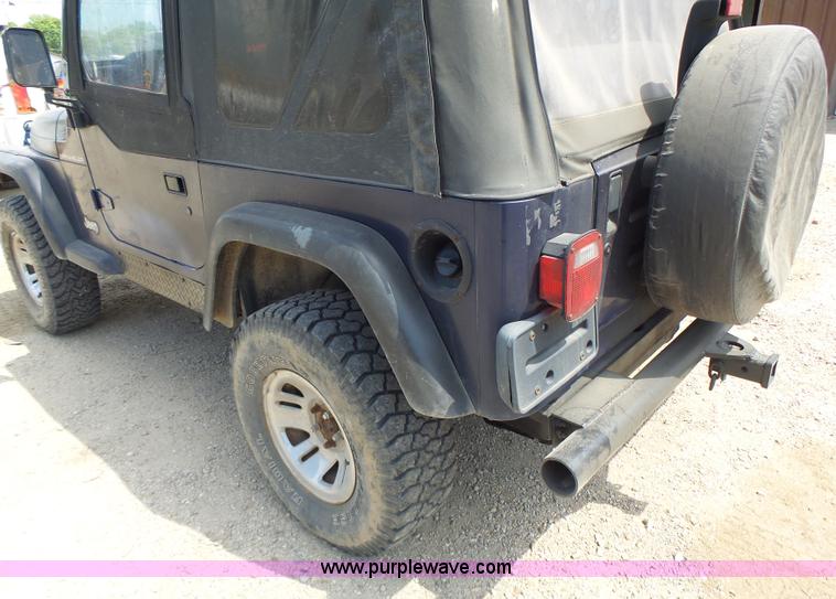 image for item L6115 1997 Jeep Wrangler SUV