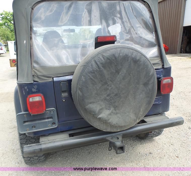 image for item L6115 1997 Jeep Wrangler SUV