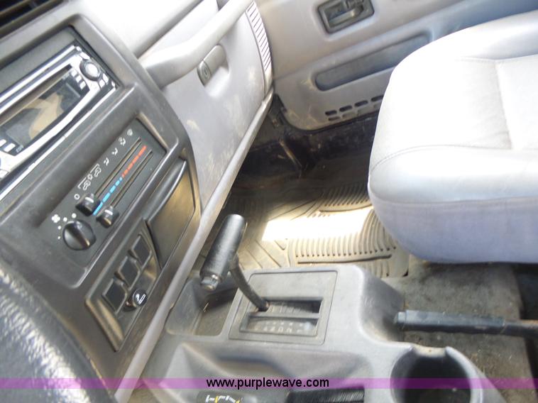 image for item L6115 1997 Jeep Wrangler SUV