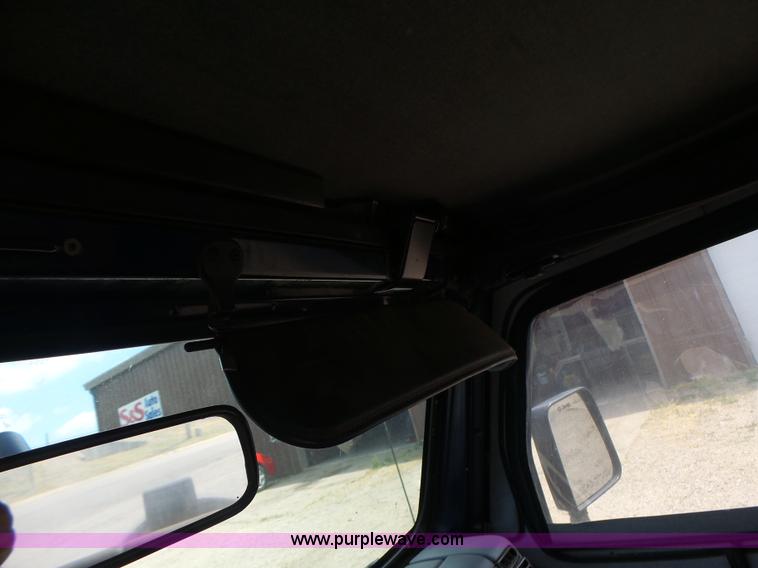 image for item L6115 1997 Jeep Wrangler SUV