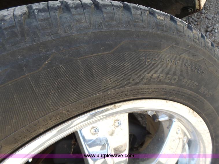 image for item L6116 2009 Chevrolet Avalanche Crew Cab pickup truck