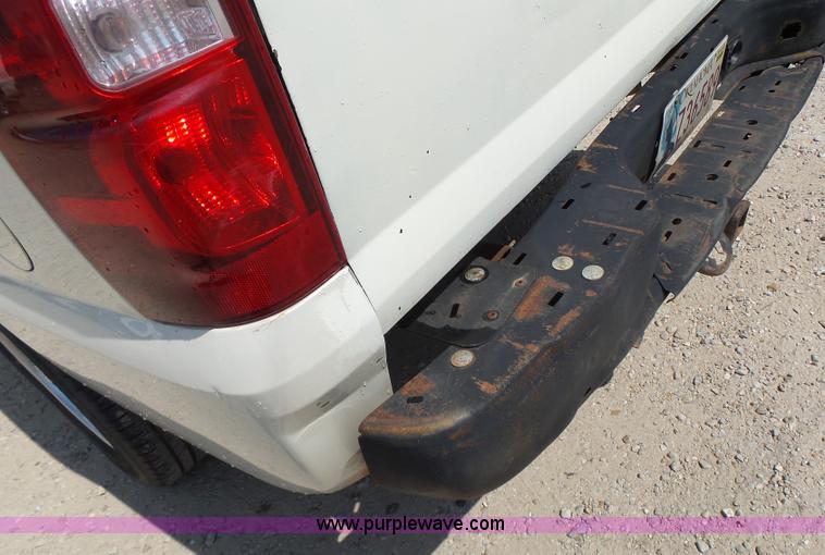 image for item L6116 2009 Chevrolet Avalanche Crew Cab pickup truck