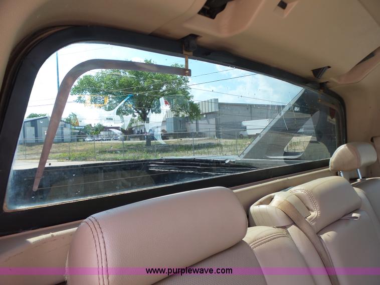 image for item L6116 2009 Chevrolet Avalanche Crew Cab pickup truck