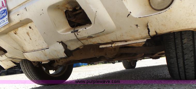 image for item L6116 2009 Chevrolet Avalanche Crew Cab pickup truck