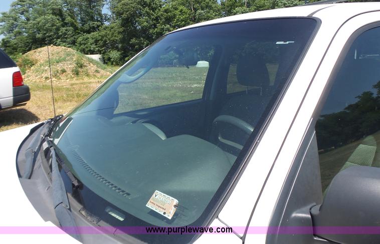 image for item L6129 2006 Ford Escape SUV