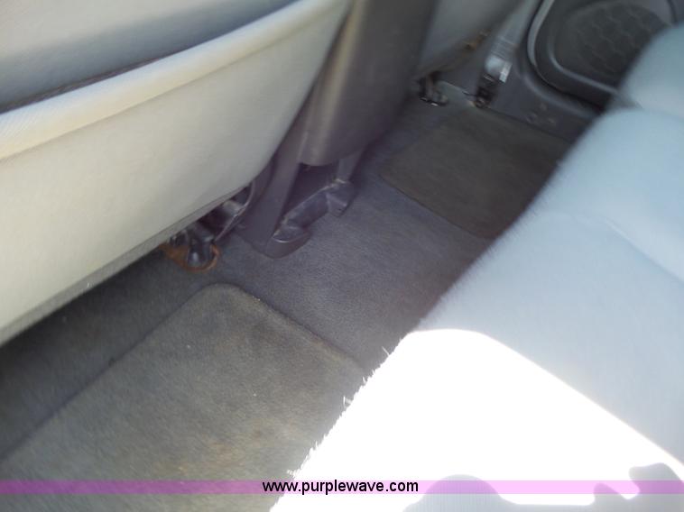 image for item L6129 2006 Ford Escape SUV