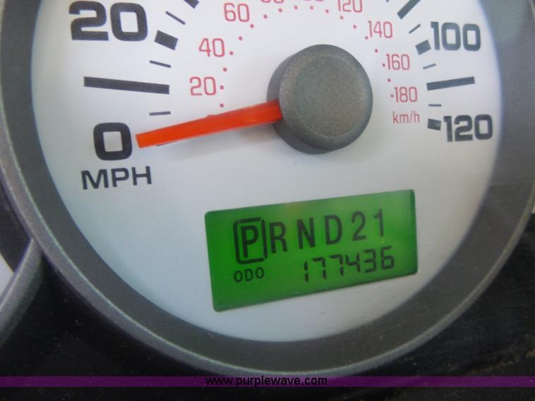 image for item L6129 2006 Ford Escape SUV