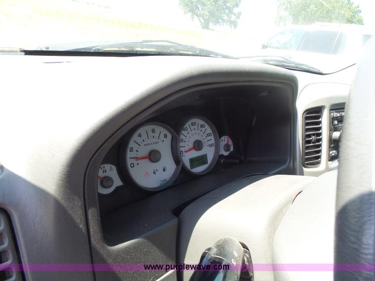 image for item L6129 2006 Ford Escape SUV