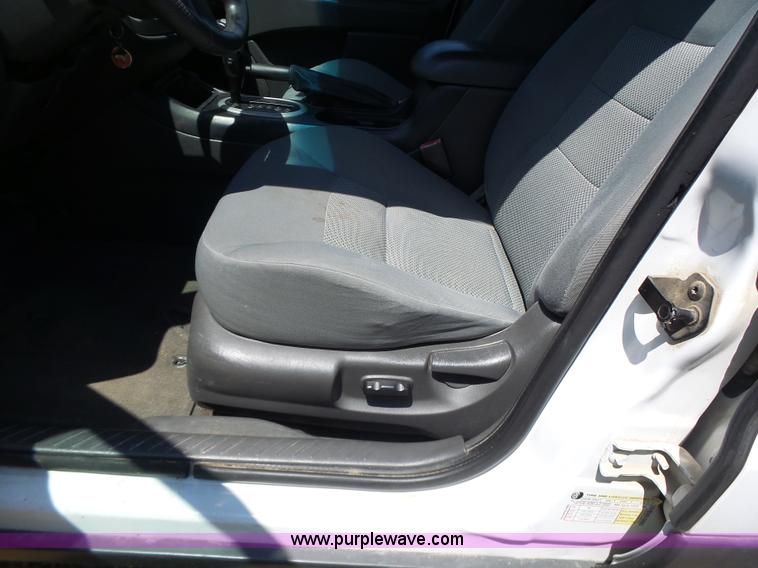 image for item L6129 2006 Ford Escape SUV