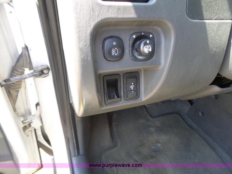 image for item L6129 2006 Ford Escape SUV