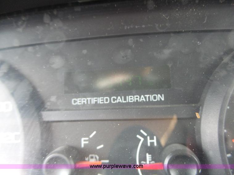 image for item L6162 2010 Ford Crown Victoria Police Interceptor