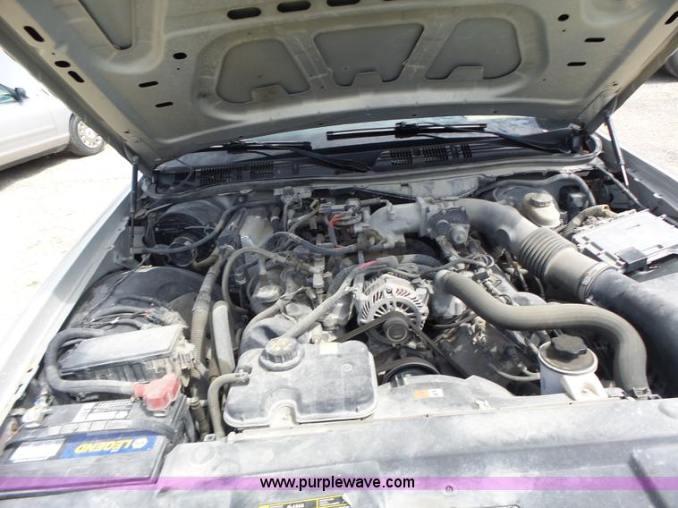 image for item L6162 2010 Ford Crown Victoria Police Interceptor